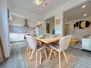 Bohemian Apartment00003