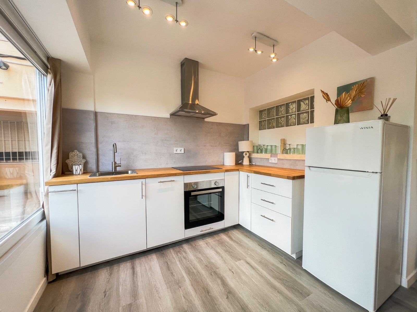 Bohemian Apartment00006