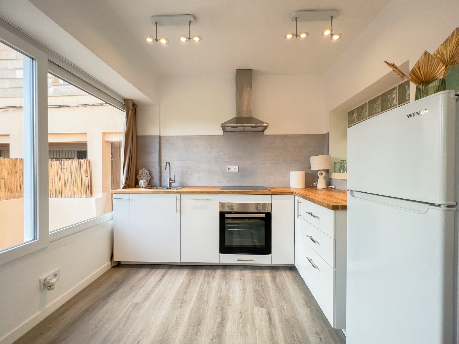 Bohemian Apartment00008