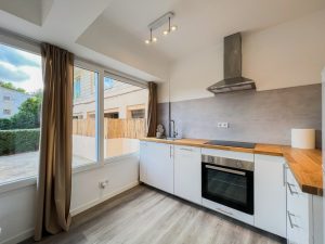 Bohemian Apartment00009